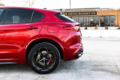 2018 Alfa Romeo Stelvio Quadrifoglio