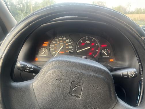 Gold 2000 Saturn SL 1