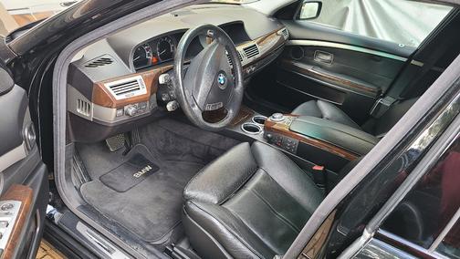 2008 BMW 750 i