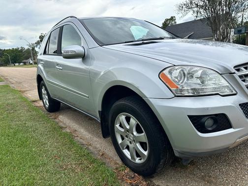Gray 2006 Mercedes-Benz M-Class ML 350 4MATIC