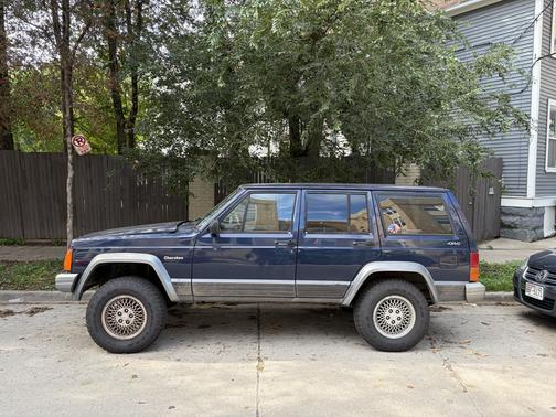Blue 1996 Jeep Cherokee Country