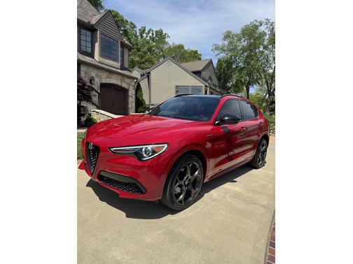 2022 Alfa Romeo Stelvio Veloce