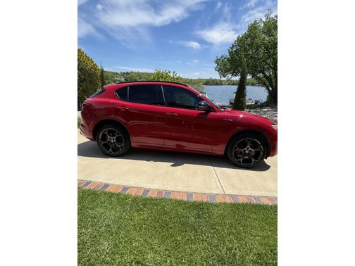 2022 Alfa Romeo Stelvio Veloce