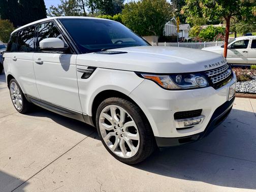 White 2015 Land Rover Range Rover Sport Supercharged HSE