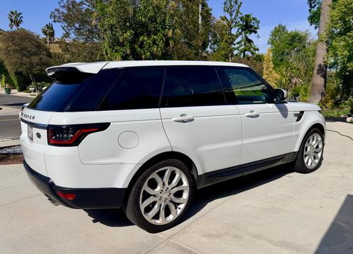 White 2015 Land Rover Range Rover Sport Supercharged HSE