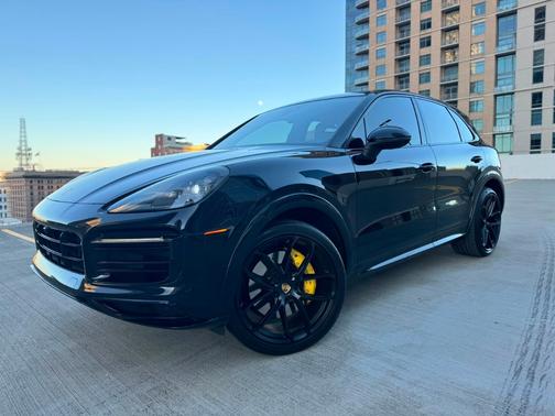 Black 2020 Porsche Cayenne Cayenne S