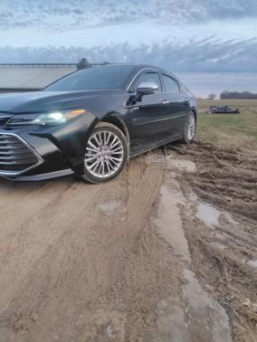 2022 Toyota Avalon Hybrid Limited