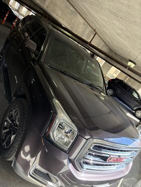 Gray 2015 GMC Yukon SLE