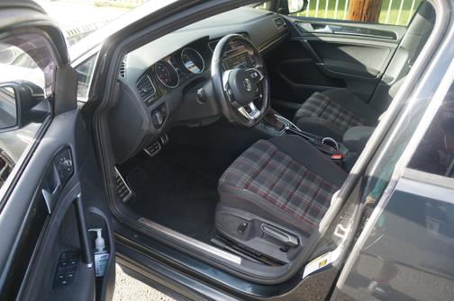 2017 Volkswagen Golf GTI Autobahn 4-Door
