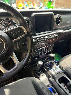 Gray 2020 Jeep Gladiator Overland