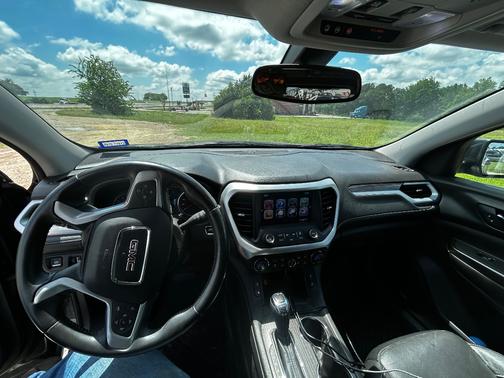 Gray 2017 GMC Acadia SLT-1