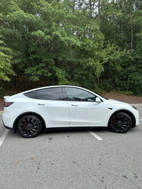 White 2022 Tesla Model Y Performance