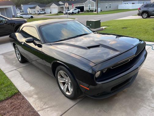 Black 2016 Dodge Challenger SXT