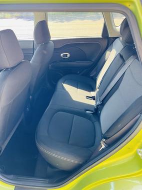 Green 2014 Kia Soul +
