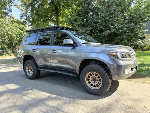 2008 Toyota Land Cruiser Base