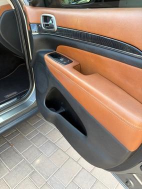 2011 Jeep Grand Cherokee Overland