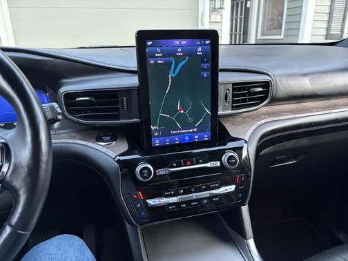2022 Ford Explorer Platinum