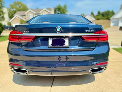 2017 BMW 750 i xDrive