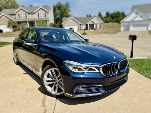 2017 BMW 750 i xDrive
