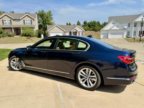 2017 BMW 750 i xDrive