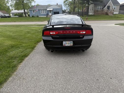 Black 2014 Dodge Charger R/T