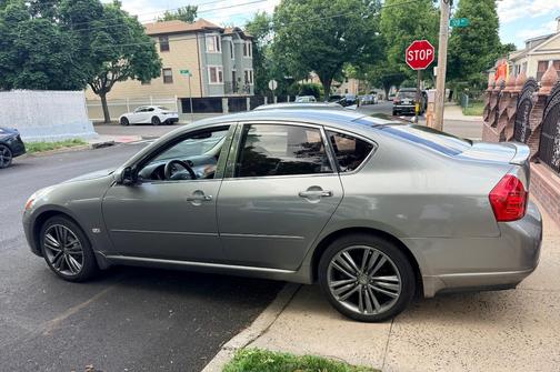 Gray 2007 INFINITI M35 x