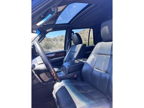 2014 Lincoln Navigator Base