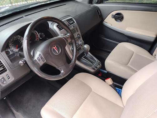 Blue 2006 Pontiac Torrent Base