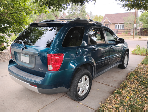 Blue 2006 Pontiac Torrent Base