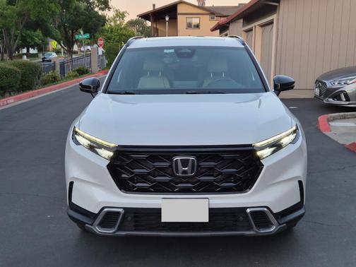 White 2023 Honda CR-V Hybrid Sport Touring