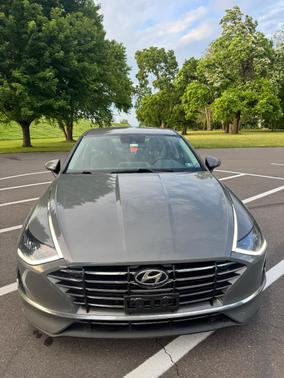 Gray 2021 Hyundai SONATA SE