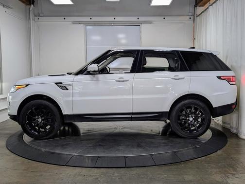 White 2017 Land Rover Range Rover Sport 3.0L Supercharged HSE