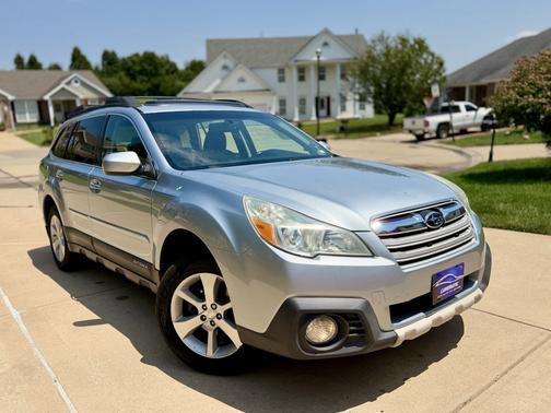Silver 2014 Subaru Outback 2.5i Limited