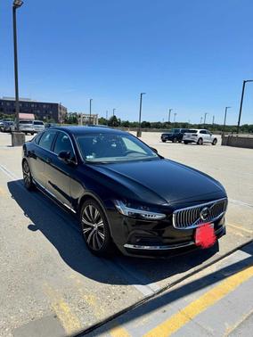 2023 Volvo S90 B6 Plus