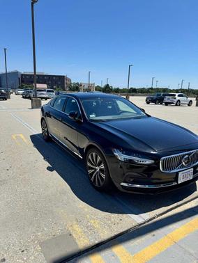 2023 Volvo S90 B6 Plus