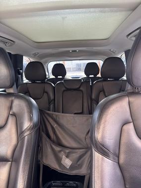 2018 Volvo XC90 T5 Momentum