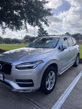 2018 Volvo XC90 T5 Momentum