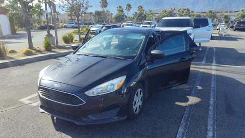 Black 2018 Ford Focus S