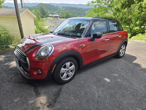 2016 MINI Hardtop Cooper