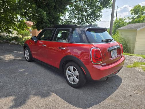 2016 MINI Hardtop Cooper