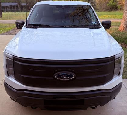 White 2022 Ford F-150 Lightning Pro