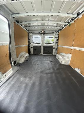 White 2014 Nissan NV Cargo NV1500 SV V6