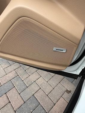 White 2023 Porsche Cayenne Cayenne Platinum Edition