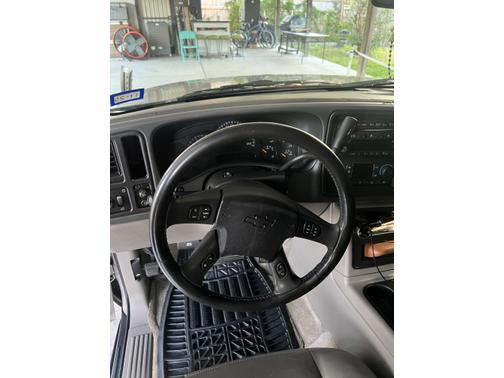 2005 Chevrolet Suburban 1500 LT