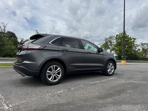 Gray 2015 Ford Edge SEL
