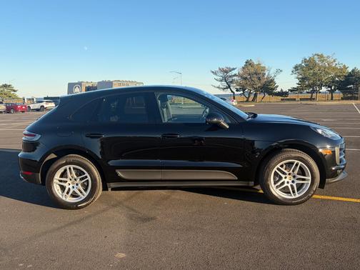 Black 2021 Porsche Macan Macan