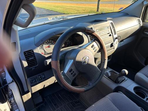 Silver 2012 Nissan Frontier SV