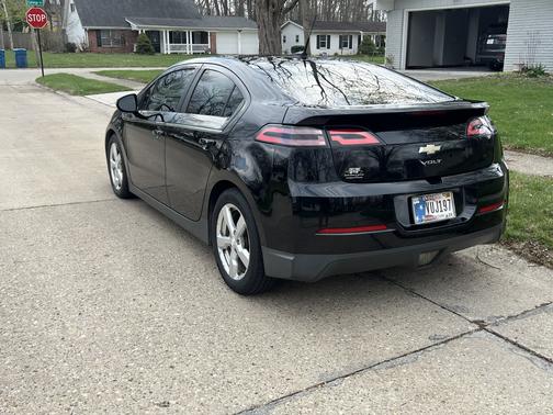 Black 2012 Chevrolet Volt Base