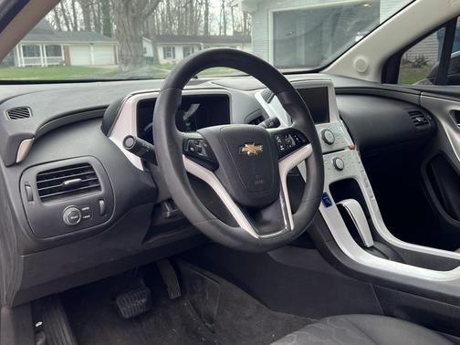 Black 2012 Chevrolet Volt Base