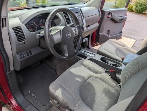 Red 2011 Nissan Xterra S